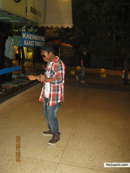 - click for next photo