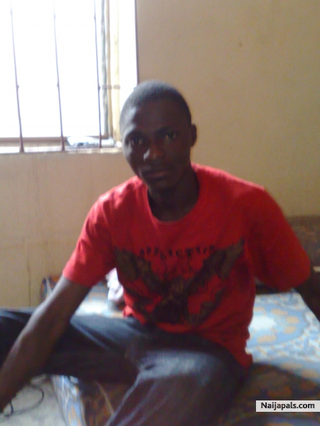 Yar' adua - click for next photo