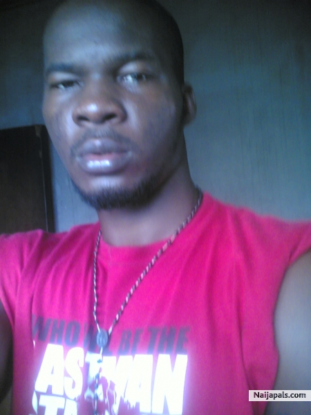 AKA HENSHELL VIBREATING TO PEOPEL THAT FEEL MY TREASURE CHHEERS - click for next photo