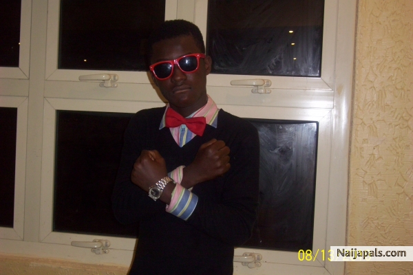 new born king DAMMY - click for next photo