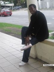  - click for next photo