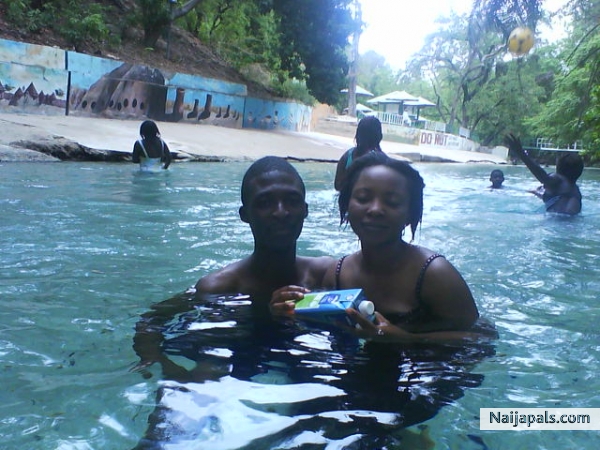 Me n Aisha(Audu' s wife) - click for next photo
