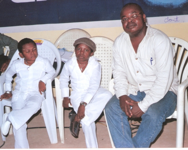 Akin & Pawpaw with yours faithfully - click for next photo