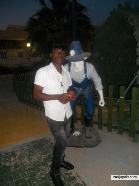  - click for next photo