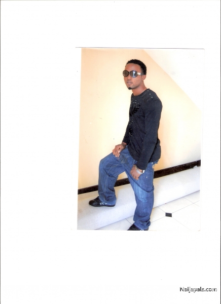 LIFE IS A CELEBRITY, SO IAM. - click for next photo