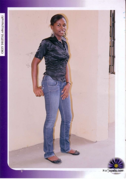 HI TO ALL MA FRIENDS, ESPECIALLY MY LOVED ONES!!!!!!!!!!!!!!! - click for next photo