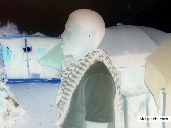  - click for next photo