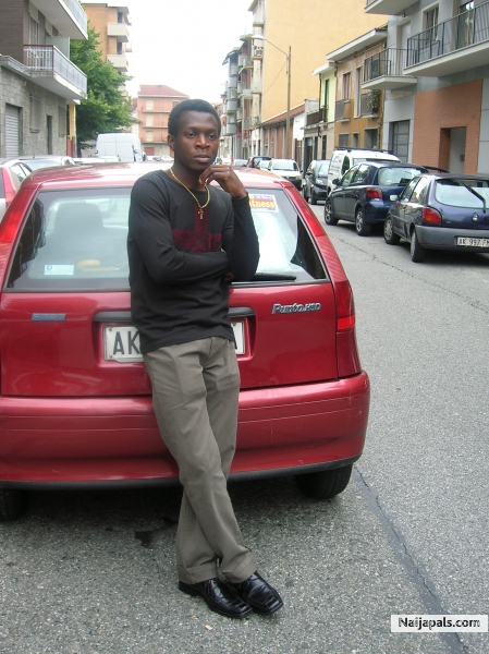  - click for next photo