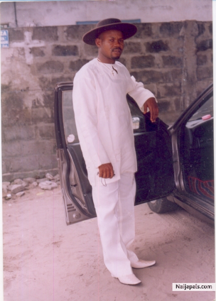  - click for next photo