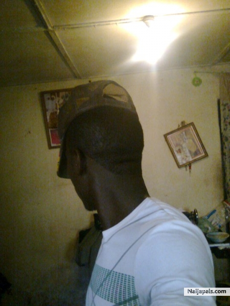  - click for next photo