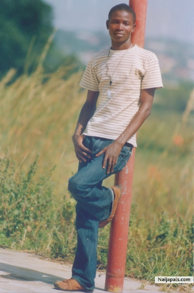 - click for next photo