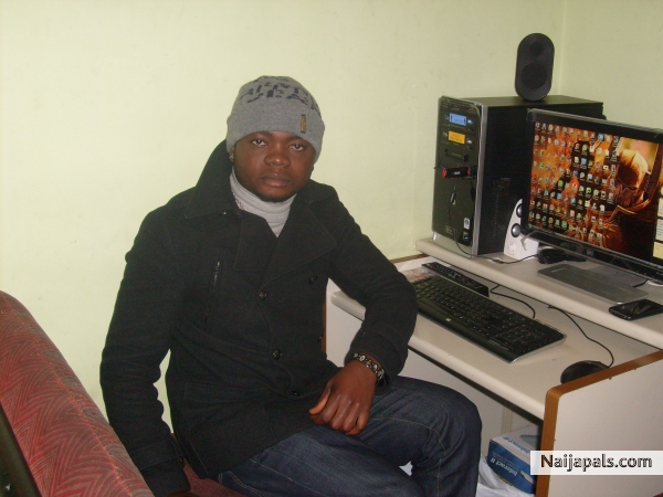 workin - click for next photo