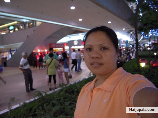 at MOA - click for next photo