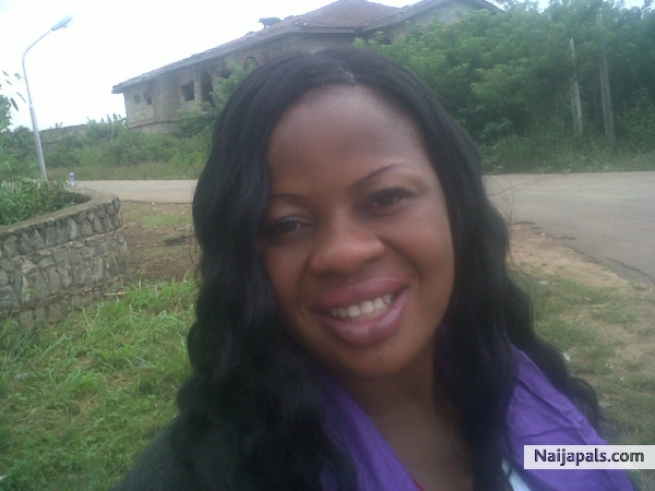 miss mimah - click for next photo