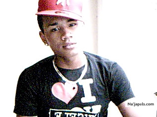 GiiOrGiiO sAnTaNa - click for next photo