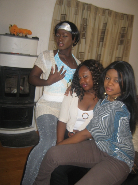  - click for next photo