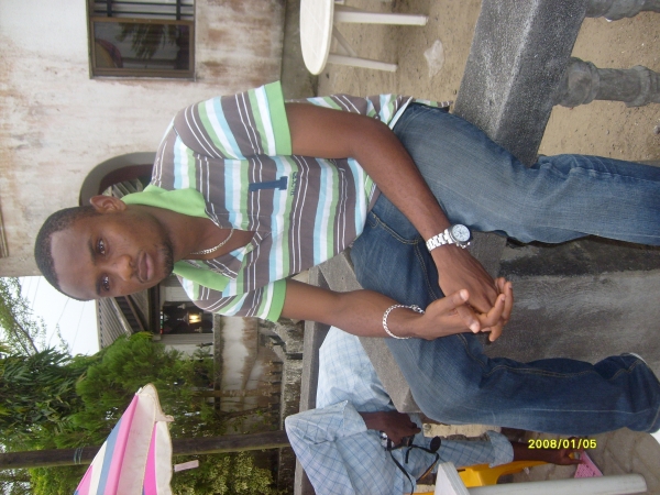  - click for next photo