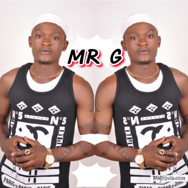 Dis is who I am...Mr G - click for next photo