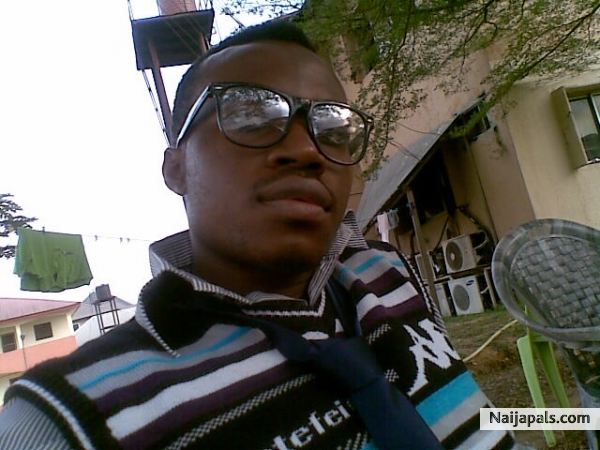 dessy - click for next photo
