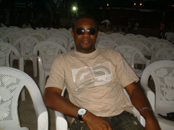  - click for next photo