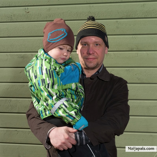 ITS ME AND MY SON! - click for next photo