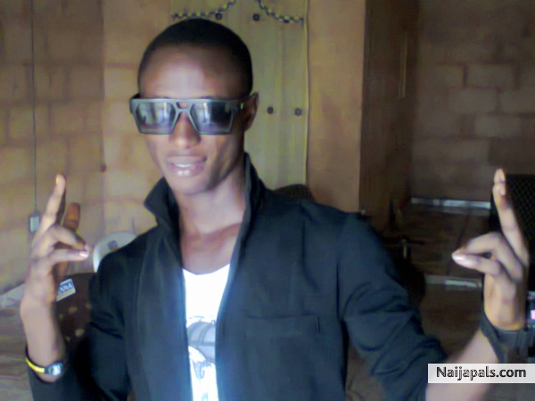  - click for next photo