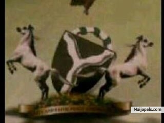 9ja don scatter!!! Even d Two Horse sef dey run 4 Peace ! !!! what a pity.... Shayiiiii - click for next photo