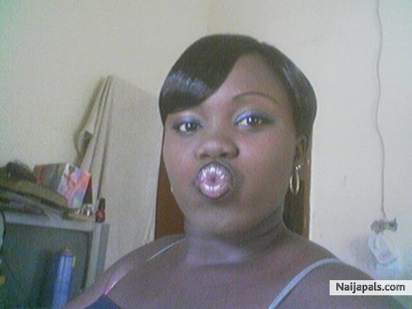 amina my love - click for next photo