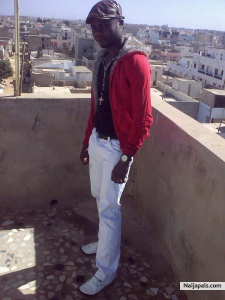  - click for next photo