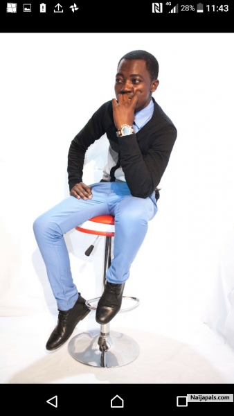 Gabriel Mtetwa - click for next photo