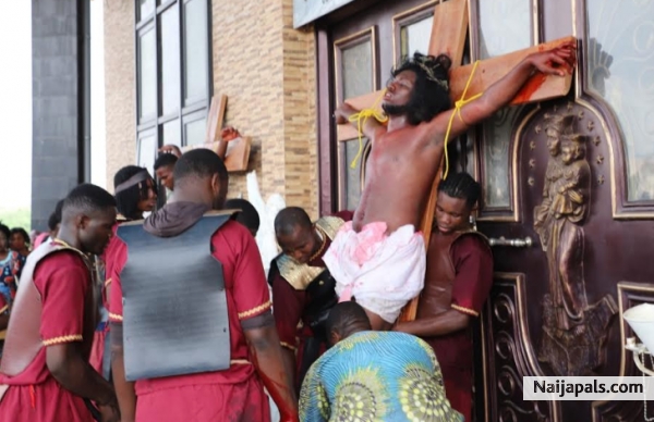 Right on Easter Day. EFCC comes to get these in their own portrayed home. - click for next photo