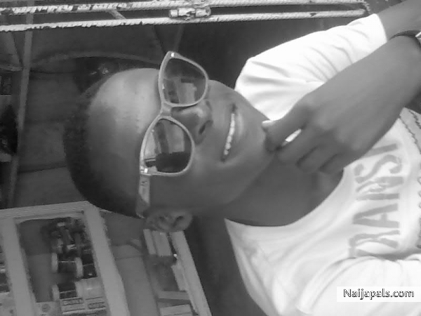  - click for next photo