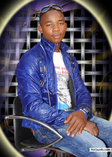 Gabriel - click for next photo