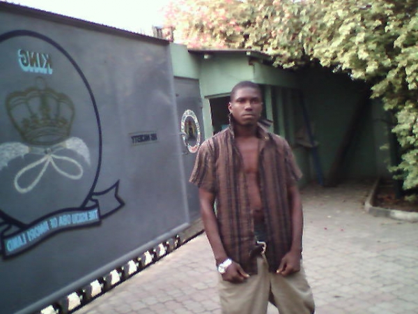  - click for next photo