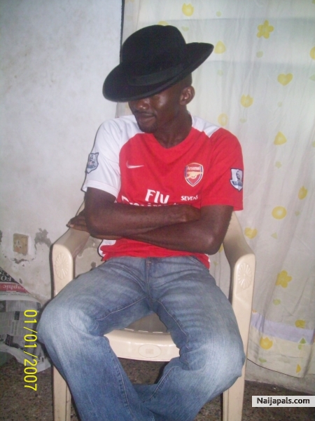  - click for next photo