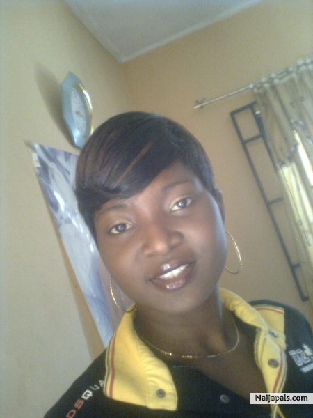 Bimbeauty - click for next photo