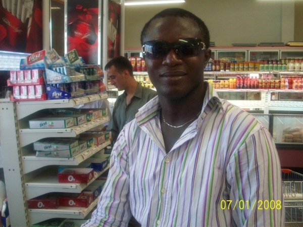  - click for next photo