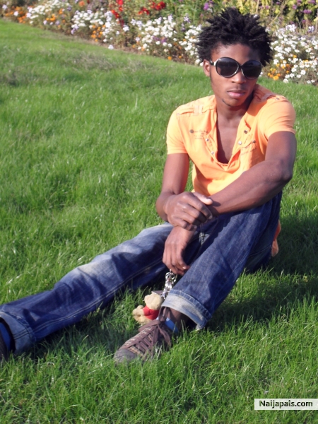  - click for next photo
