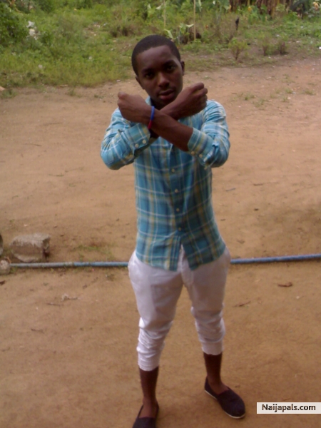  - click for next photo