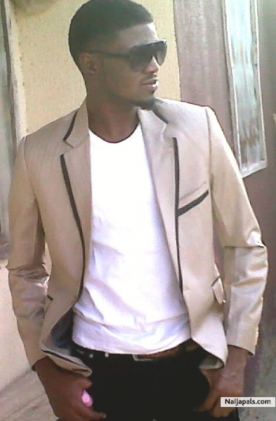 for OyinMIniJOOR...kisses - click for next photo