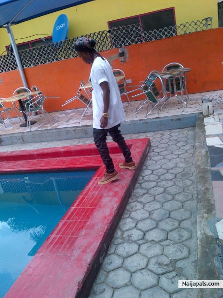 LASGIDI - click for next photo