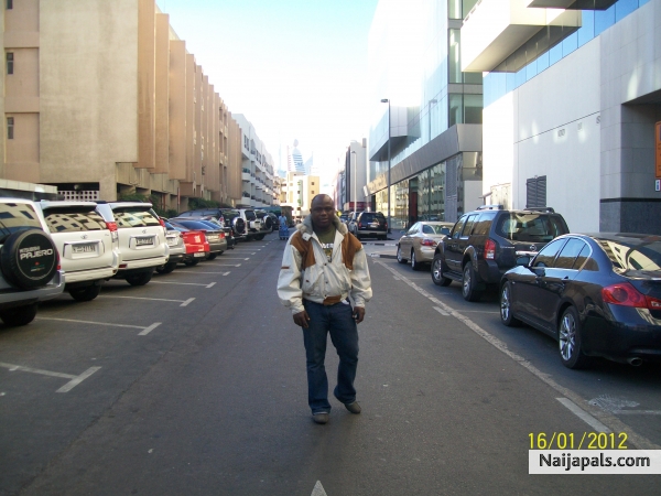 - click for next photo