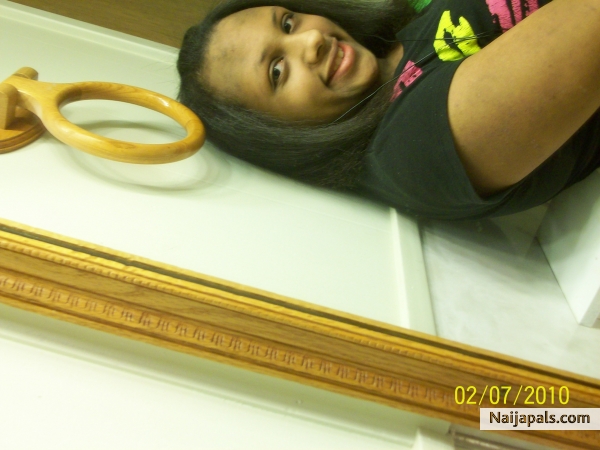 i' m smileing at you - click for next photo