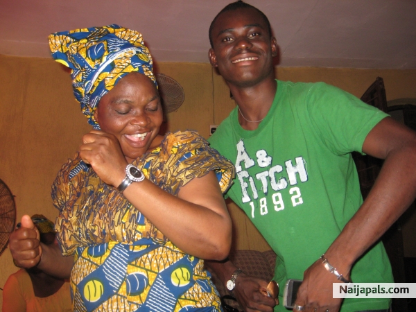 Me & Ma Aunt - click for next photo