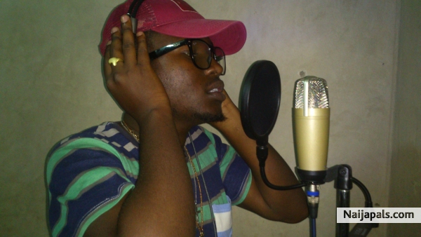 Studio session with longnus tha rap son - click for next photo