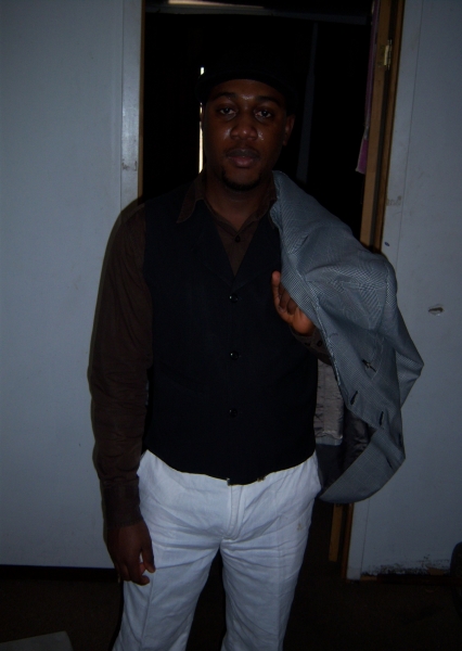  - click for next photo