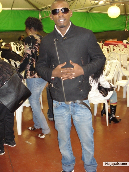  - click for next photo