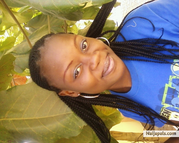 e - click for next photo