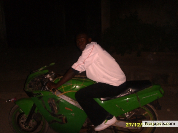  - click for next photo