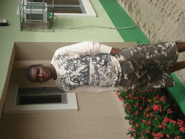 ken4real - click for next photo